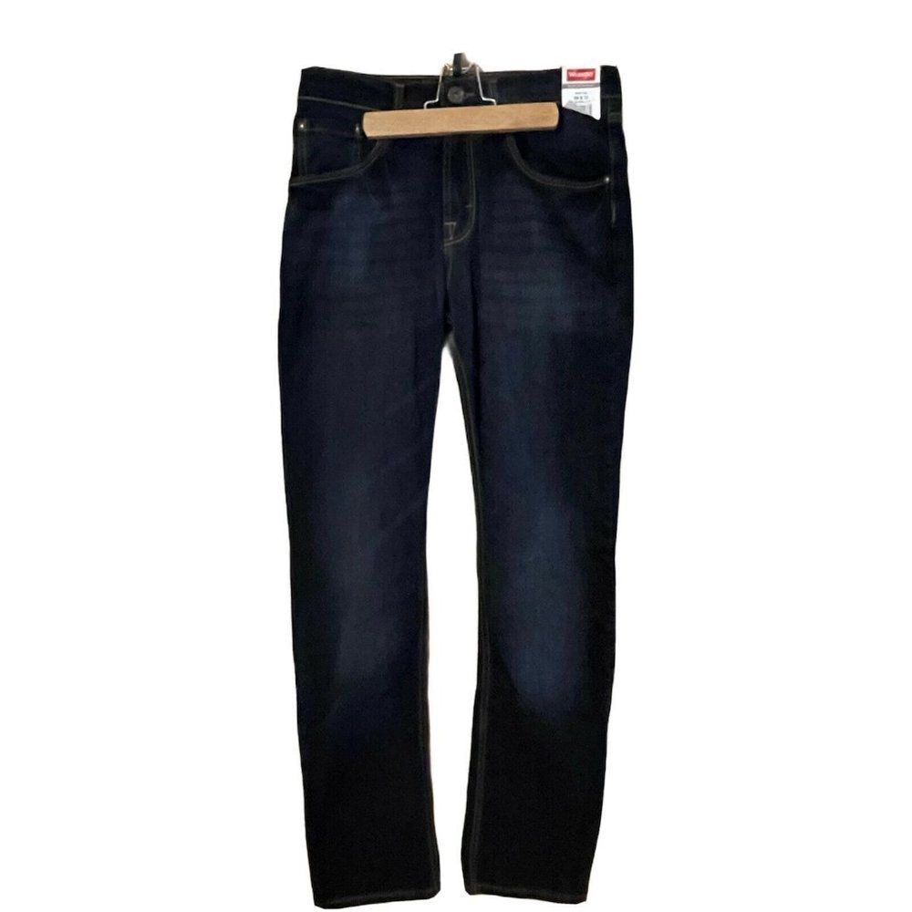 NWT wrangler mens 29x32 dark wash straight jeans